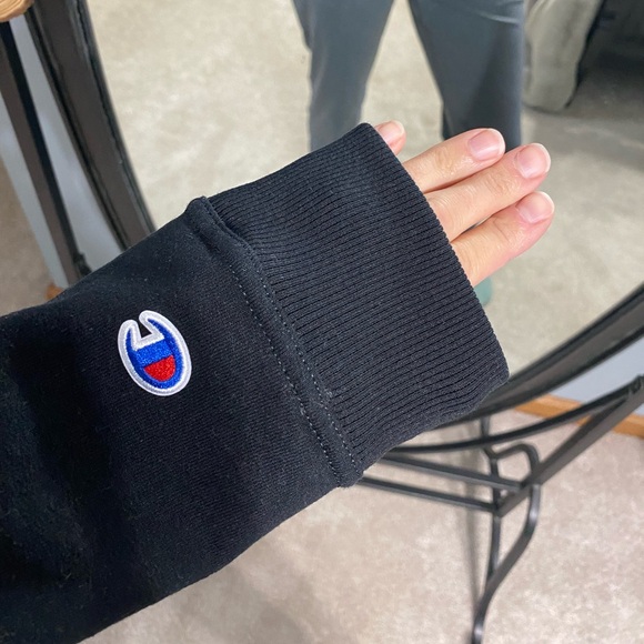 Champion Sweatshirt - Picture 9 of 14